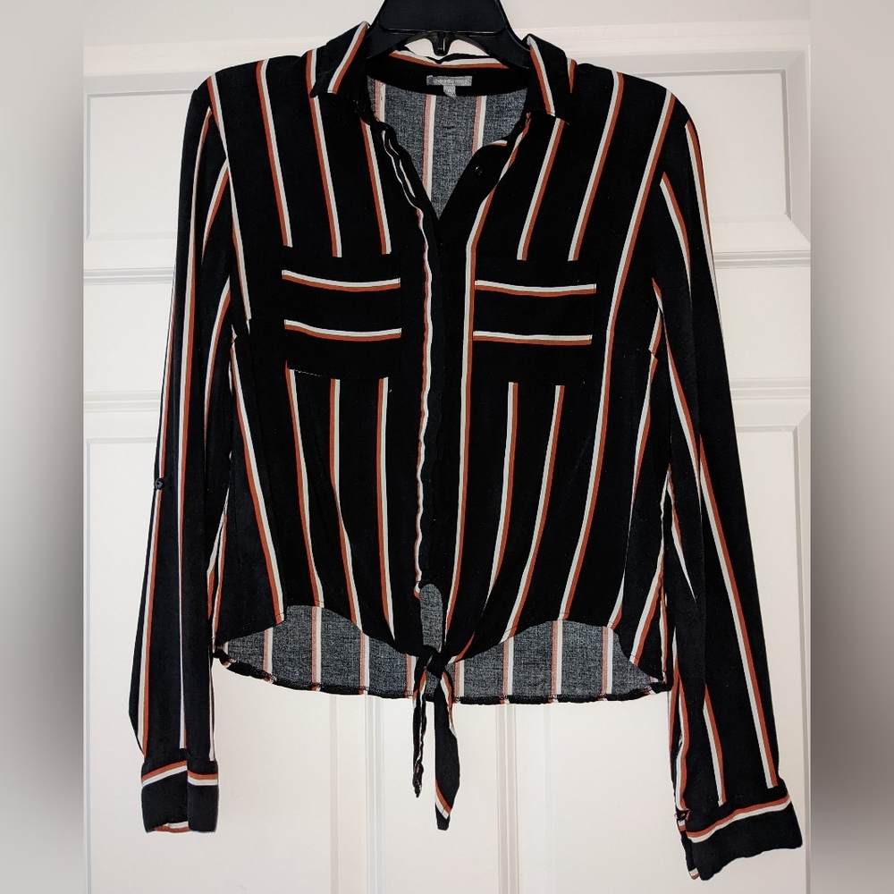 Charlotte Russe collared long sleeve top chest pockets tie front rayon s…